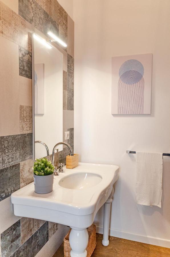 Apulialux Private 100Mq Rooftop Oasis W Jacuzzi Apartamento Bari Exterior foto