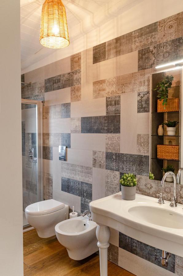 Apulialux Private 100Mq Rooftop Oasis W Jacuzzi Apartamento Bari Exterior foto